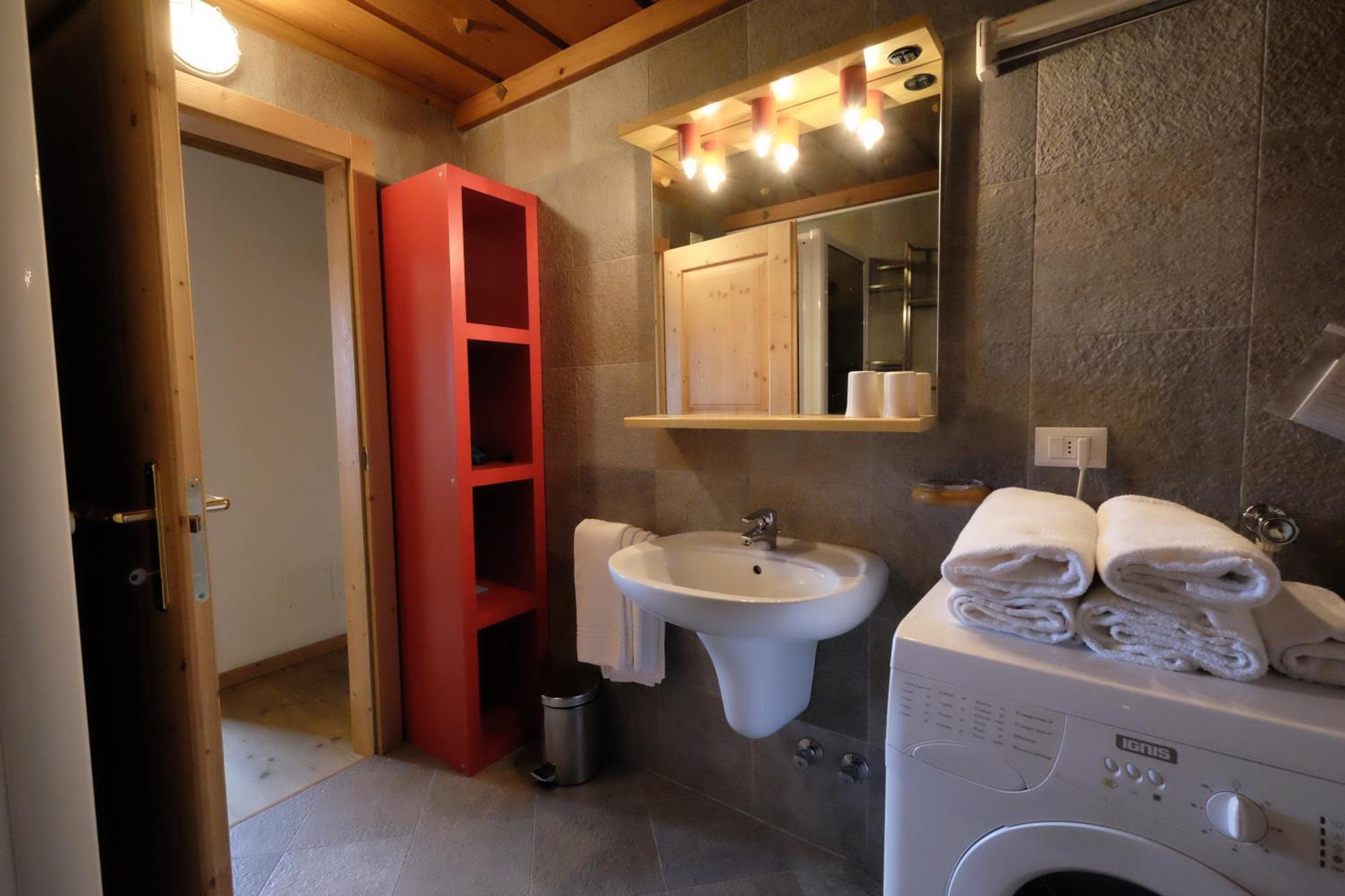 Апарт готель Residenza Bagni & Miramonti Кавалезе Екстер'єр фото