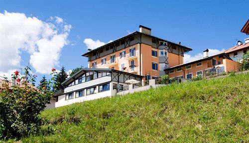 Апарт готель Residenza Bagni & Miramonti Кавалезе Екстер'єр фото